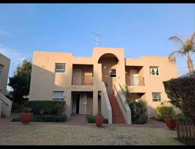 1 BEDROOM TOWNHOUSE FOR SALE IN BRACKENDOWNS